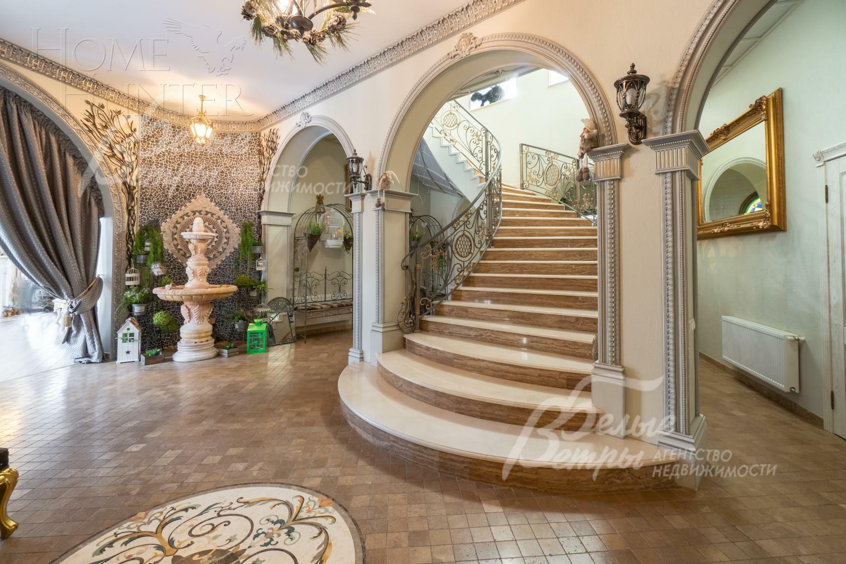 3-этажный коттедж 720 м² с отделкой