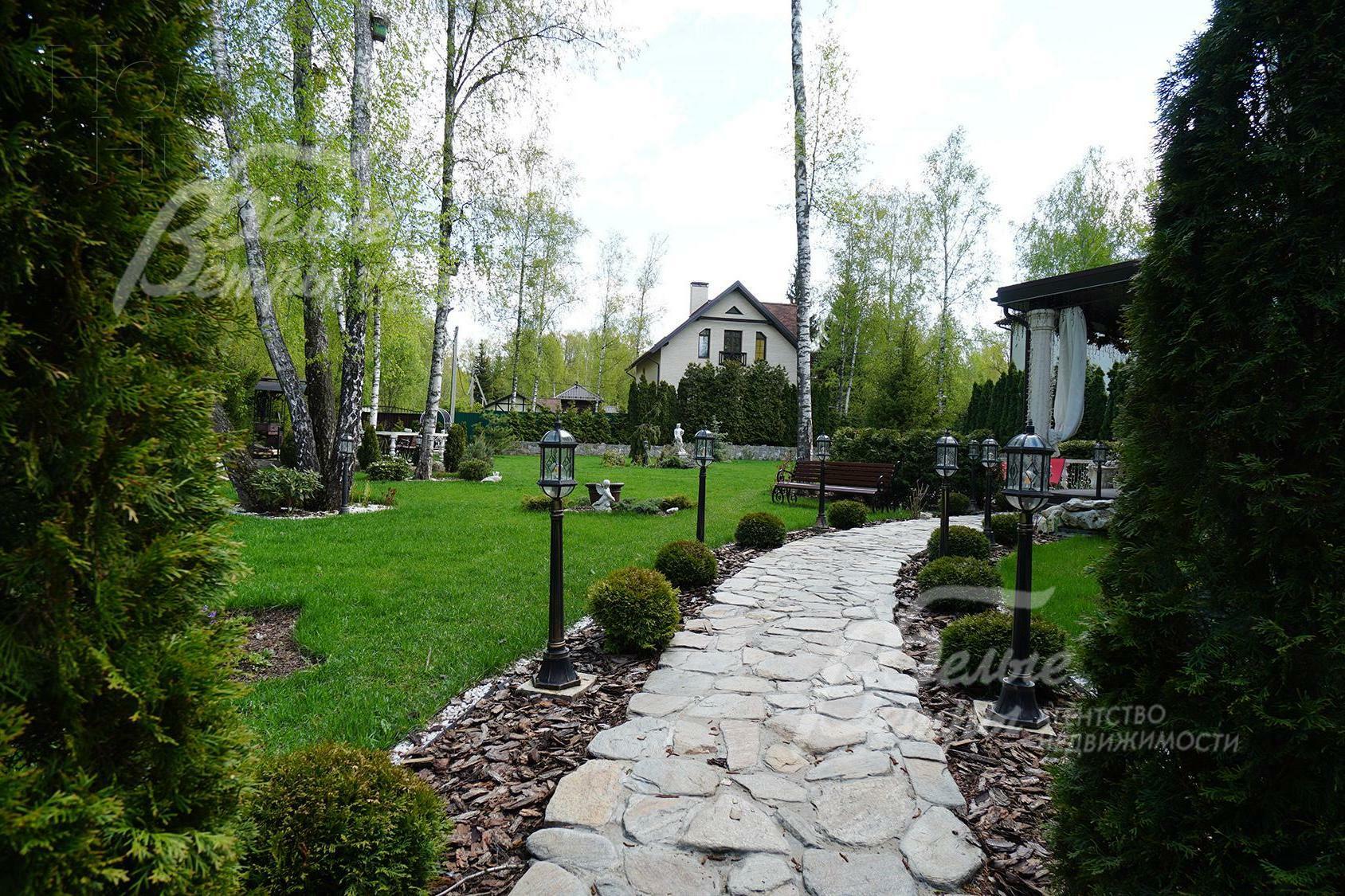 3-этажный коттедж 720 м² с отделкой