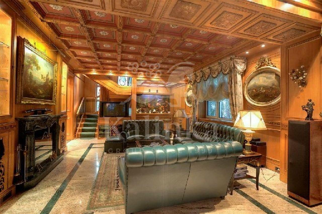 2-этажный коттедж 1 615 м² с отделкой