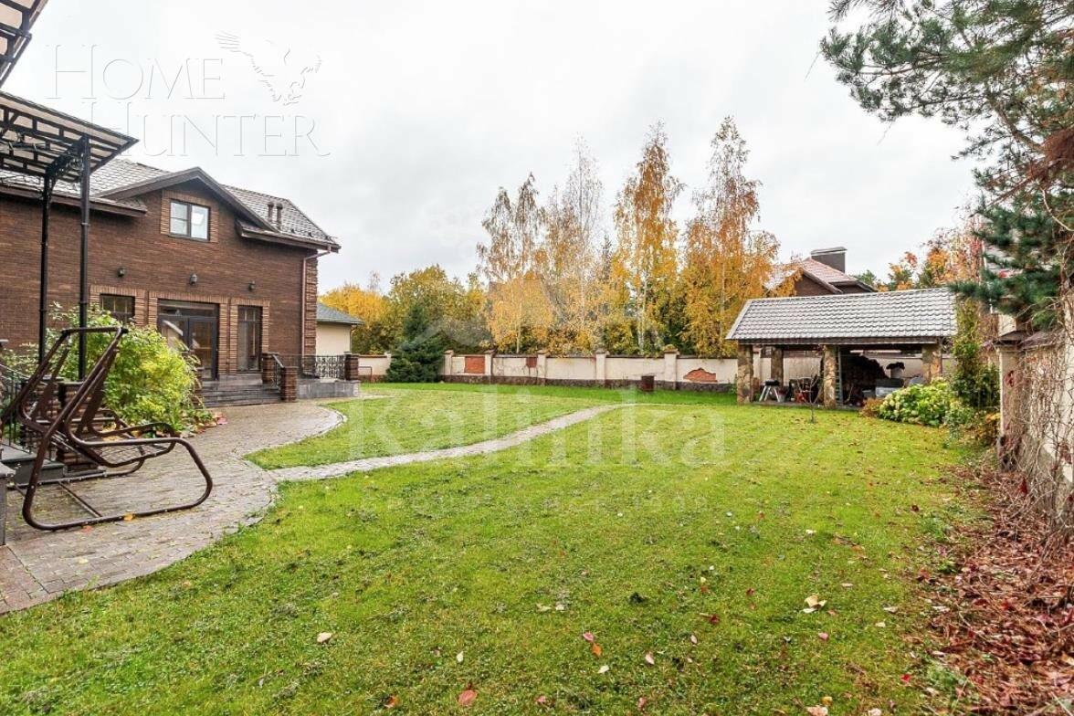 3-этажный коттедж 1 000 м² с отделкой