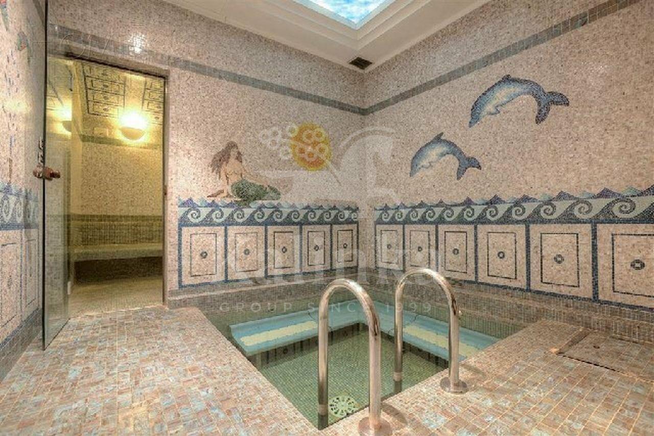 2-этажный коттедж 1 615 м² с отделкой