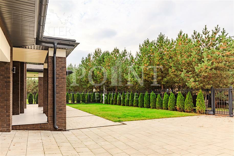 2-этажный коттедж 540 м² с отделкой