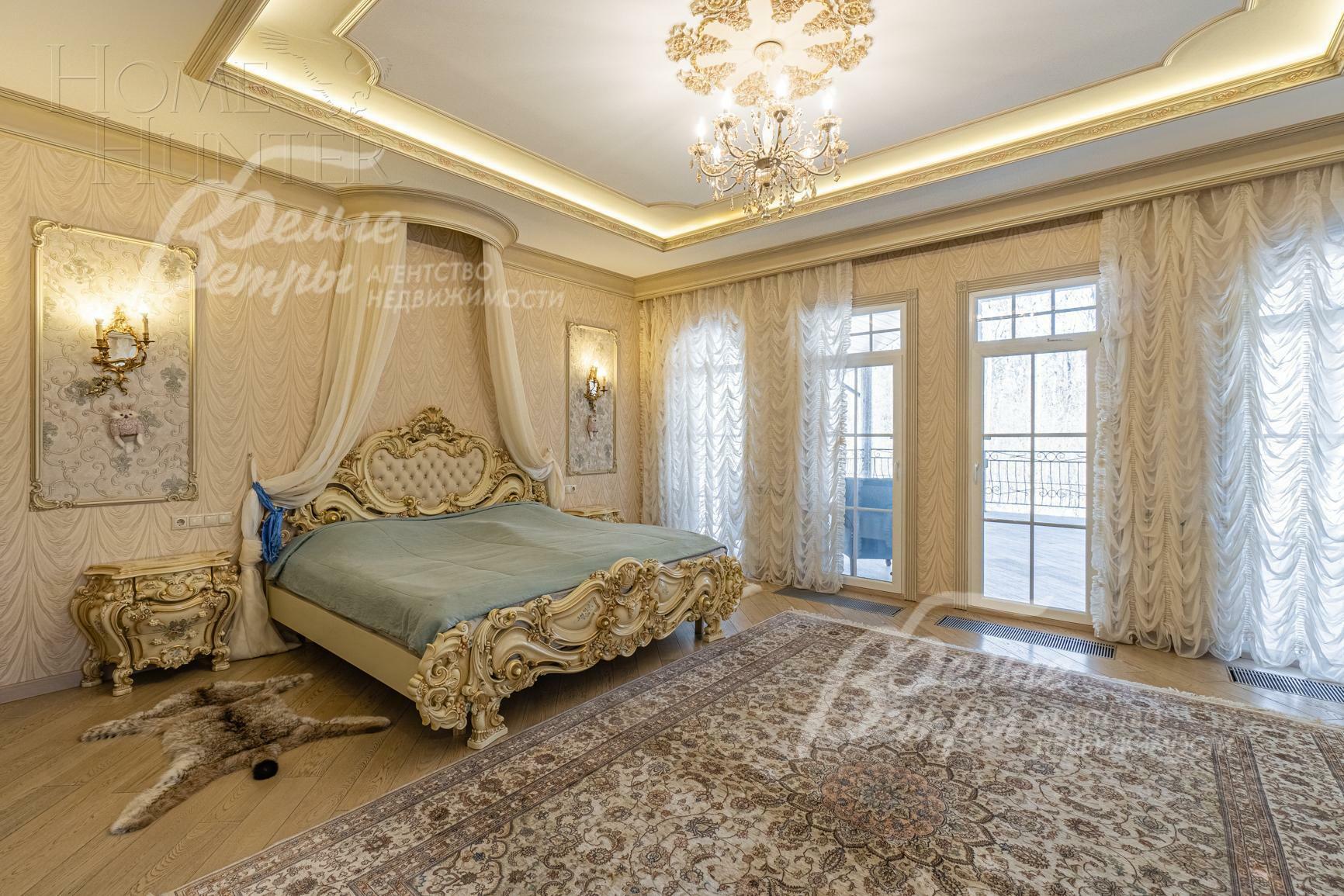 3-этажный коттедж 720 м² с отделкой