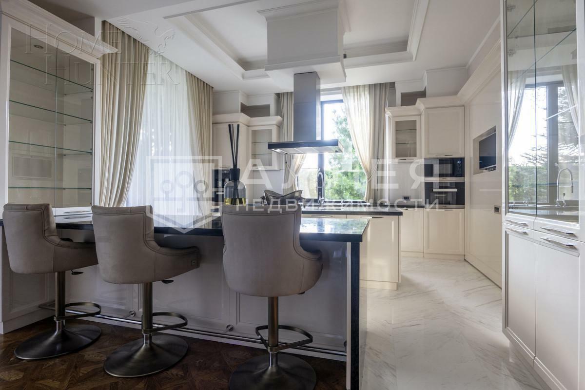 2-этажный коттедж 1 200 м² с отделкой