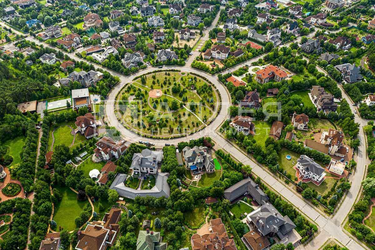 2-этажный коттедж 1 200 м² с отделкой