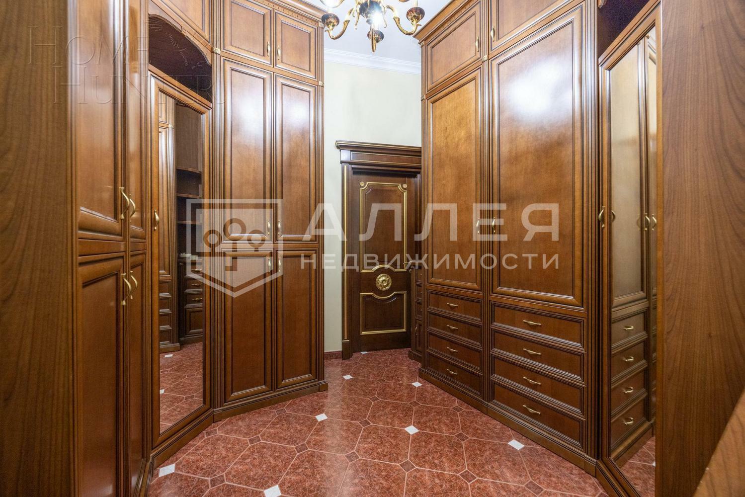 2-этажный коттедж 400 м² с отделкой