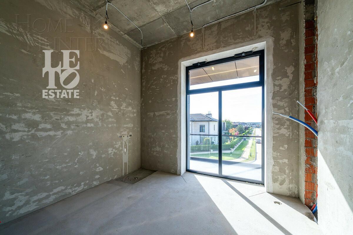 2-этажный коттедж 1 200 м² без отделки