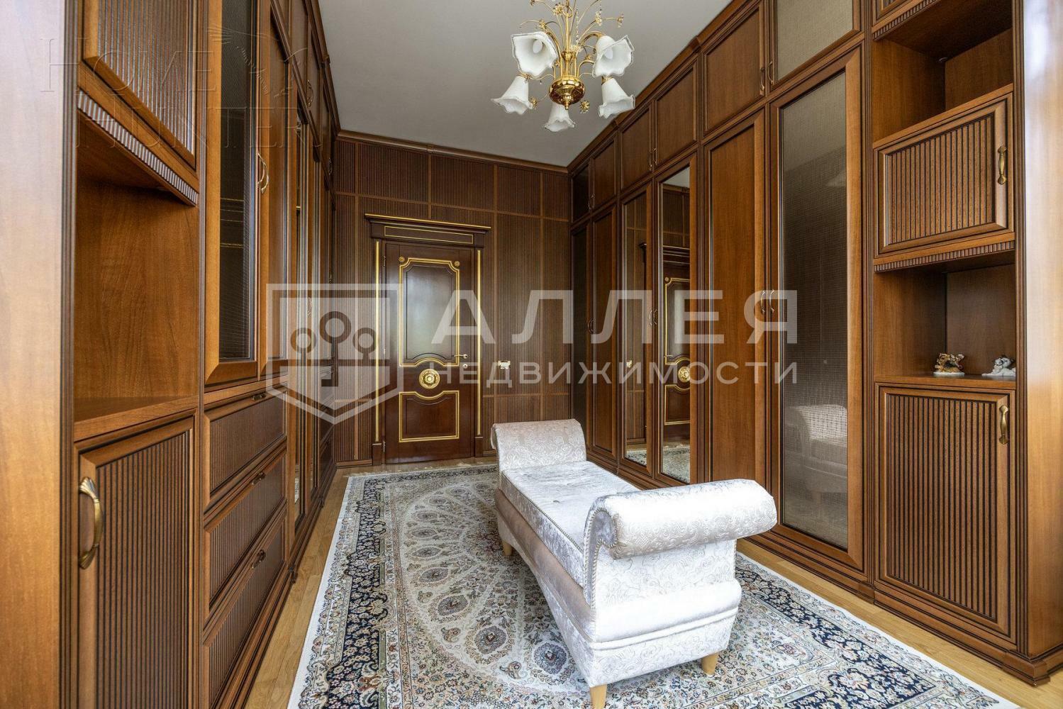 2-этажный коттедж 400 м² с отделкой