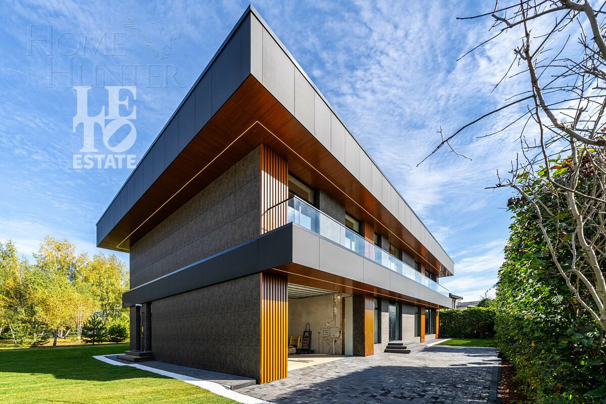 2-этажный коттедж 1 200 м² без отделки