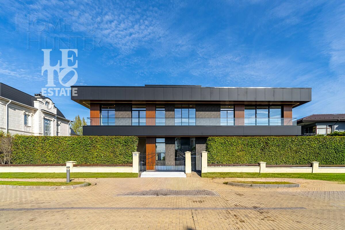 2-этажный коттедж 1 200 м² без отделки