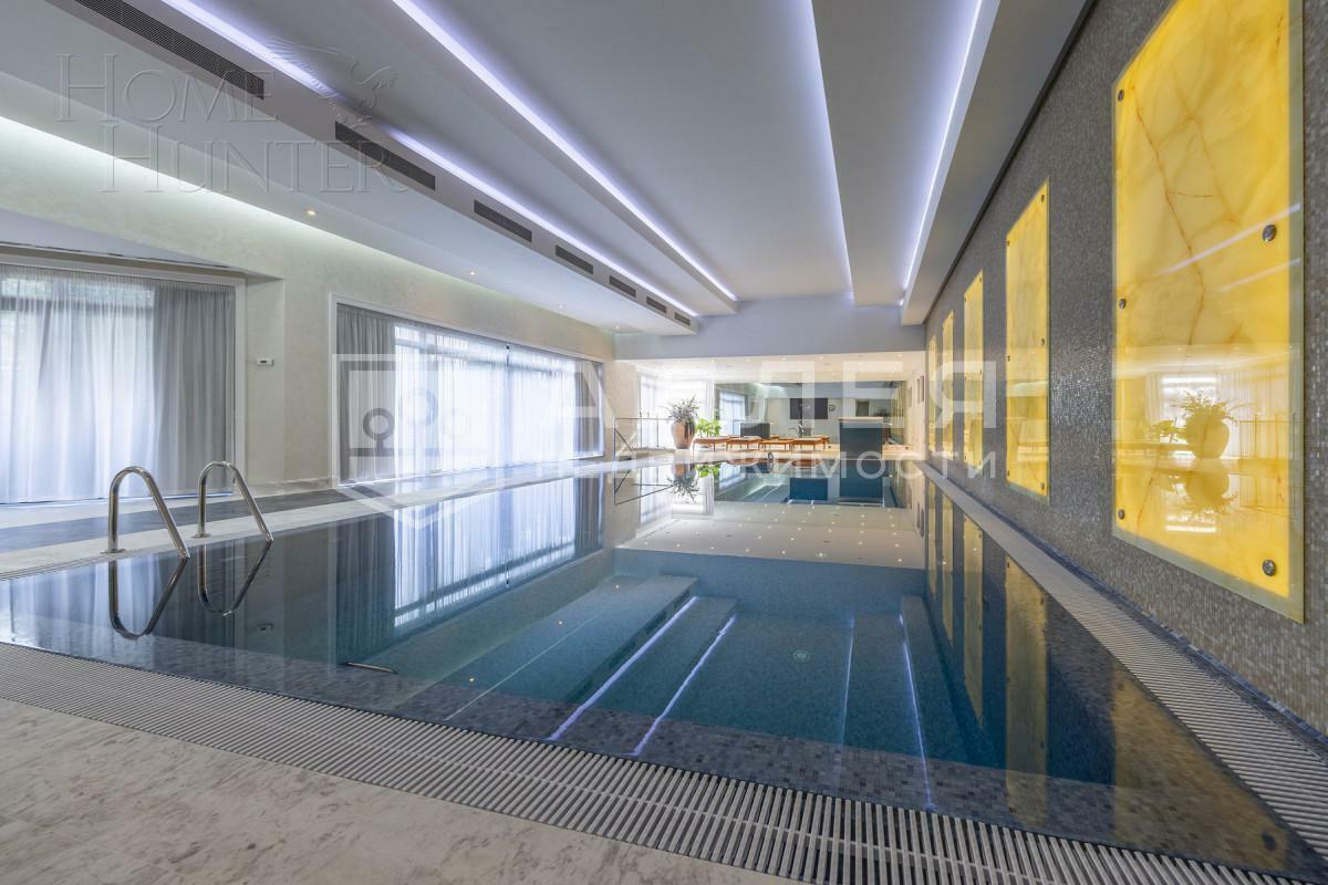 2-этажный коттедж 1 200 м² с отделкой