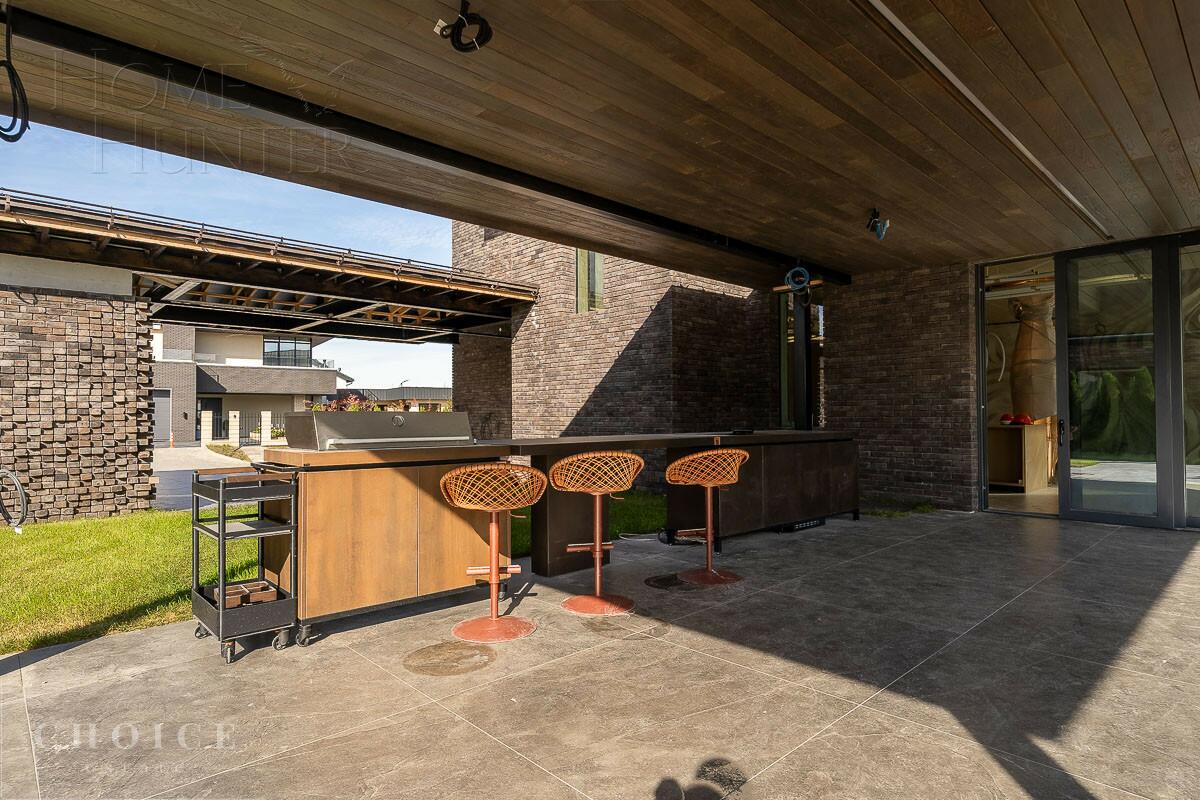 2-этажный коттедж 389 м² с отделкой