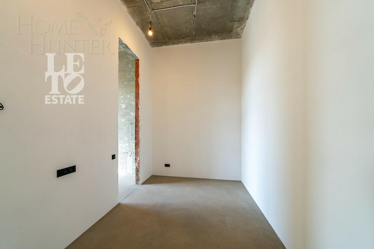 2-этажный коттедж 1 200 м² без отделки