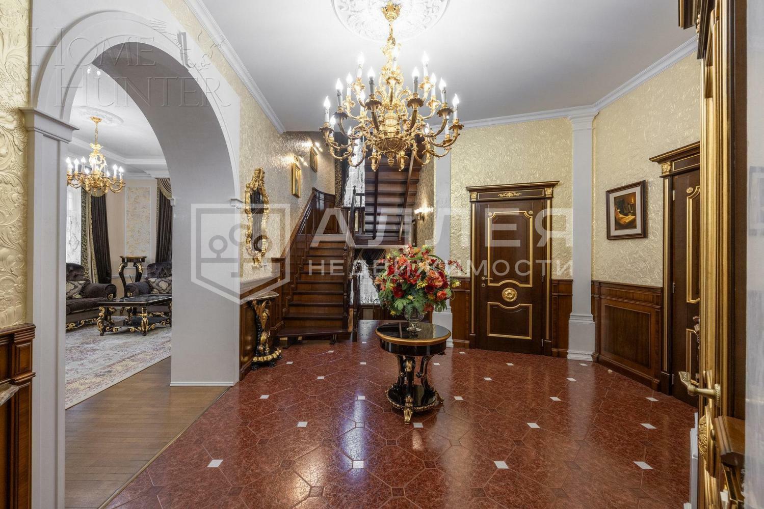 2-этажный коттедж 400 м² с отделкой