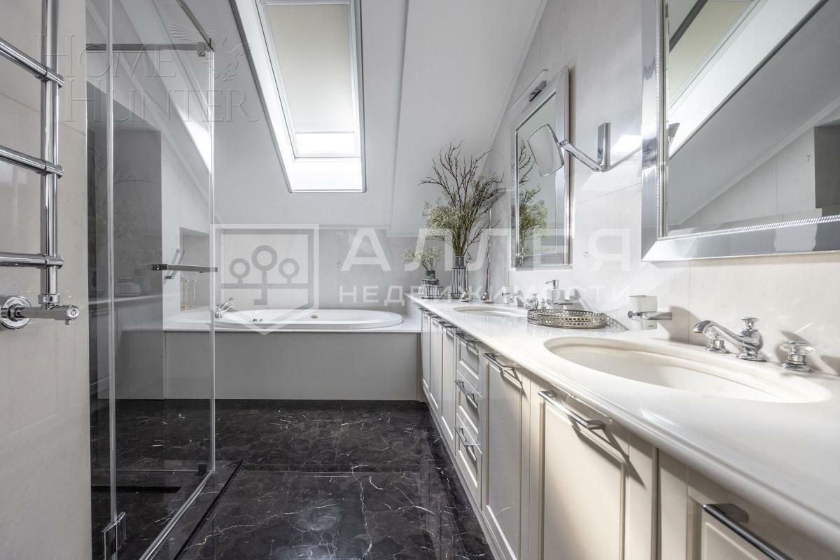 2-этажный коттедж 1 200 м² с отделкой