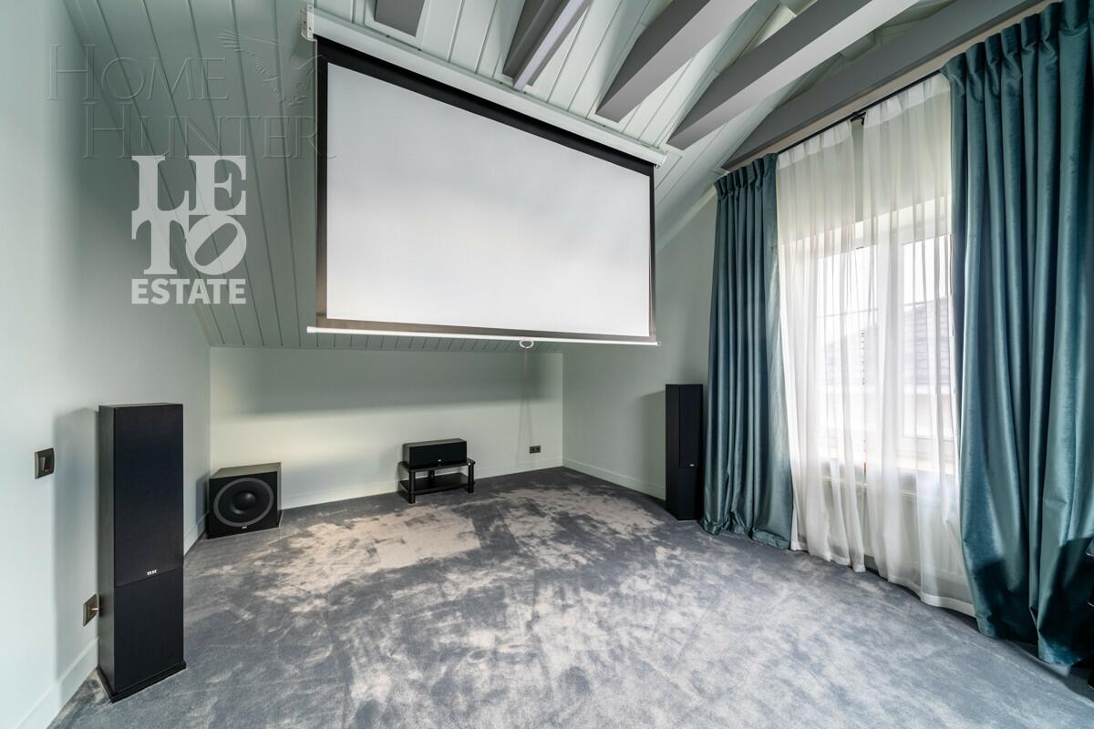 3-этажный коттедж 210 м² с отделкой