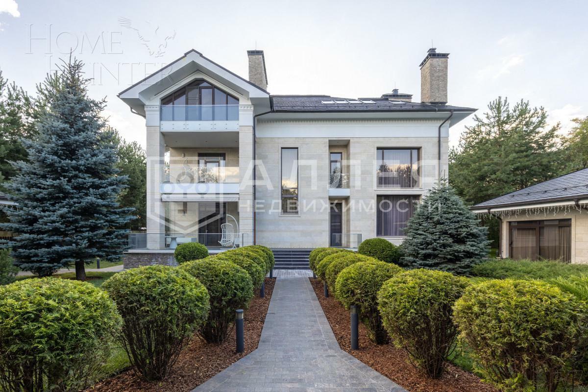 2-этажный коттедж 1 200 м² с отделкой