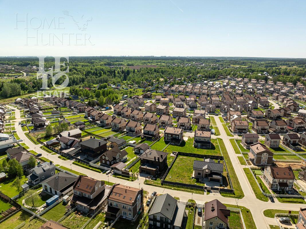 3-этажный коттедж 210 м² с отделкой