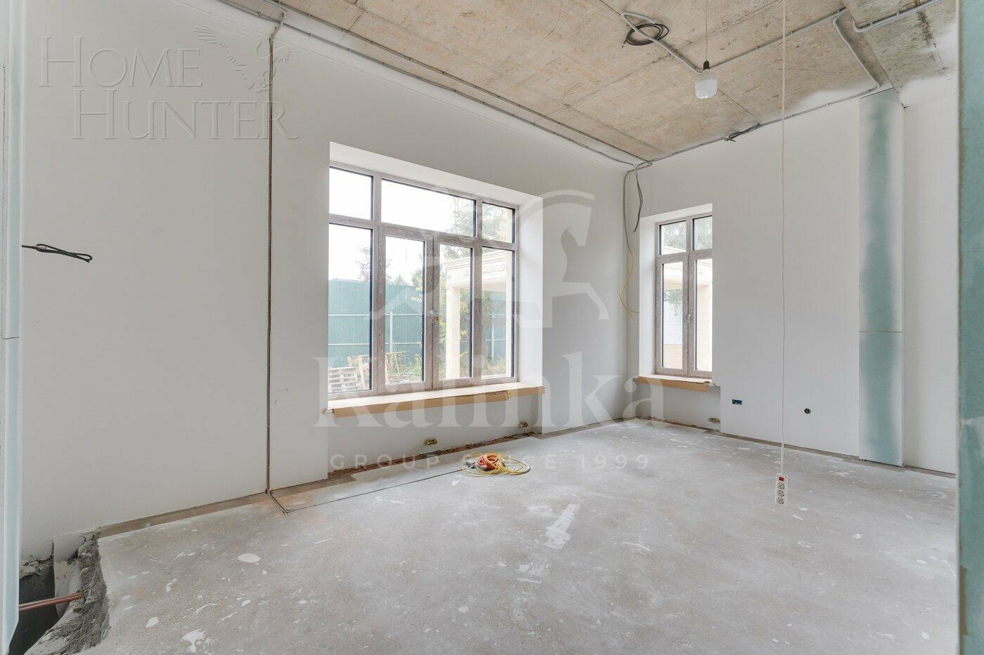 2-этажный коттедж 2 230 м² без отделки