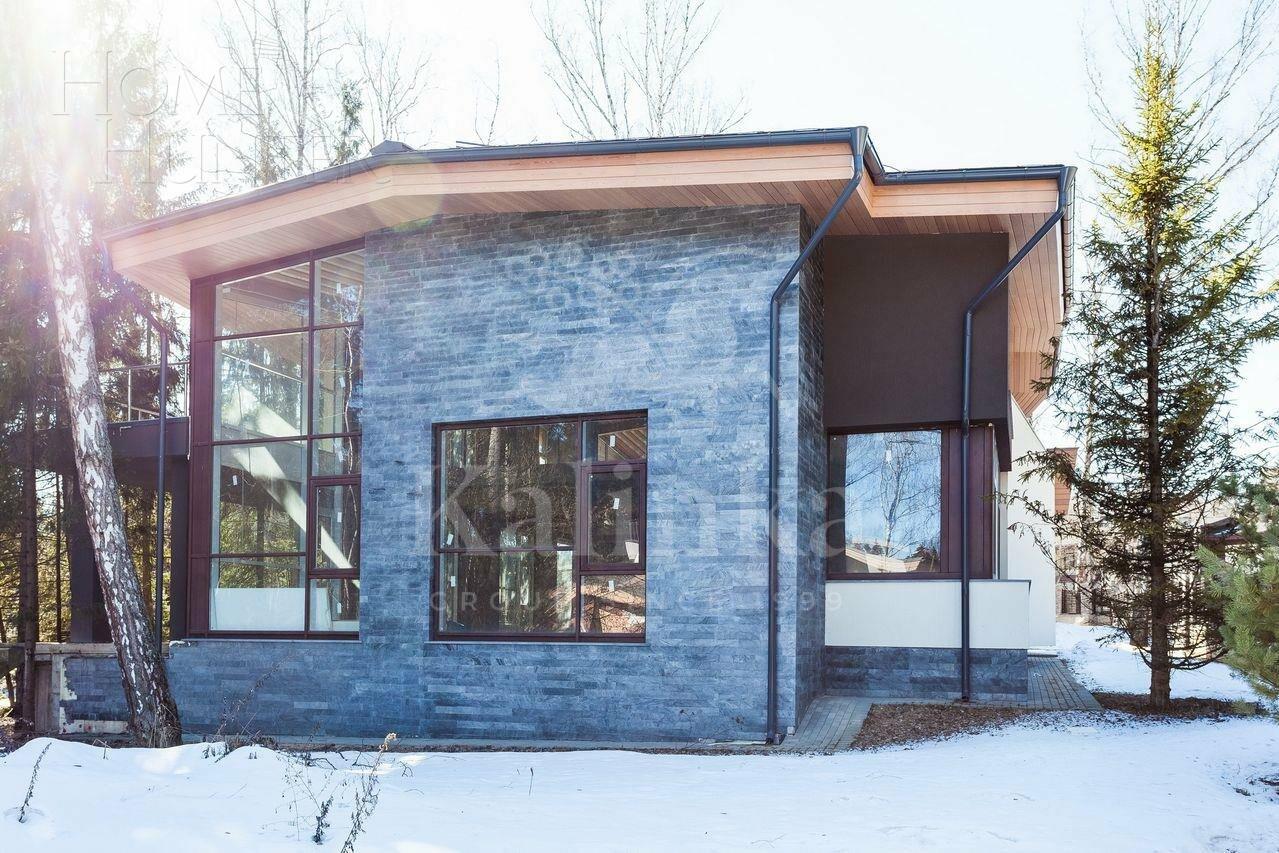 2-этажный коттедж 550 м² без отделки