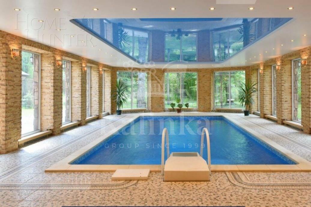 2-этажный коттедж 1 500 м² с отделкой