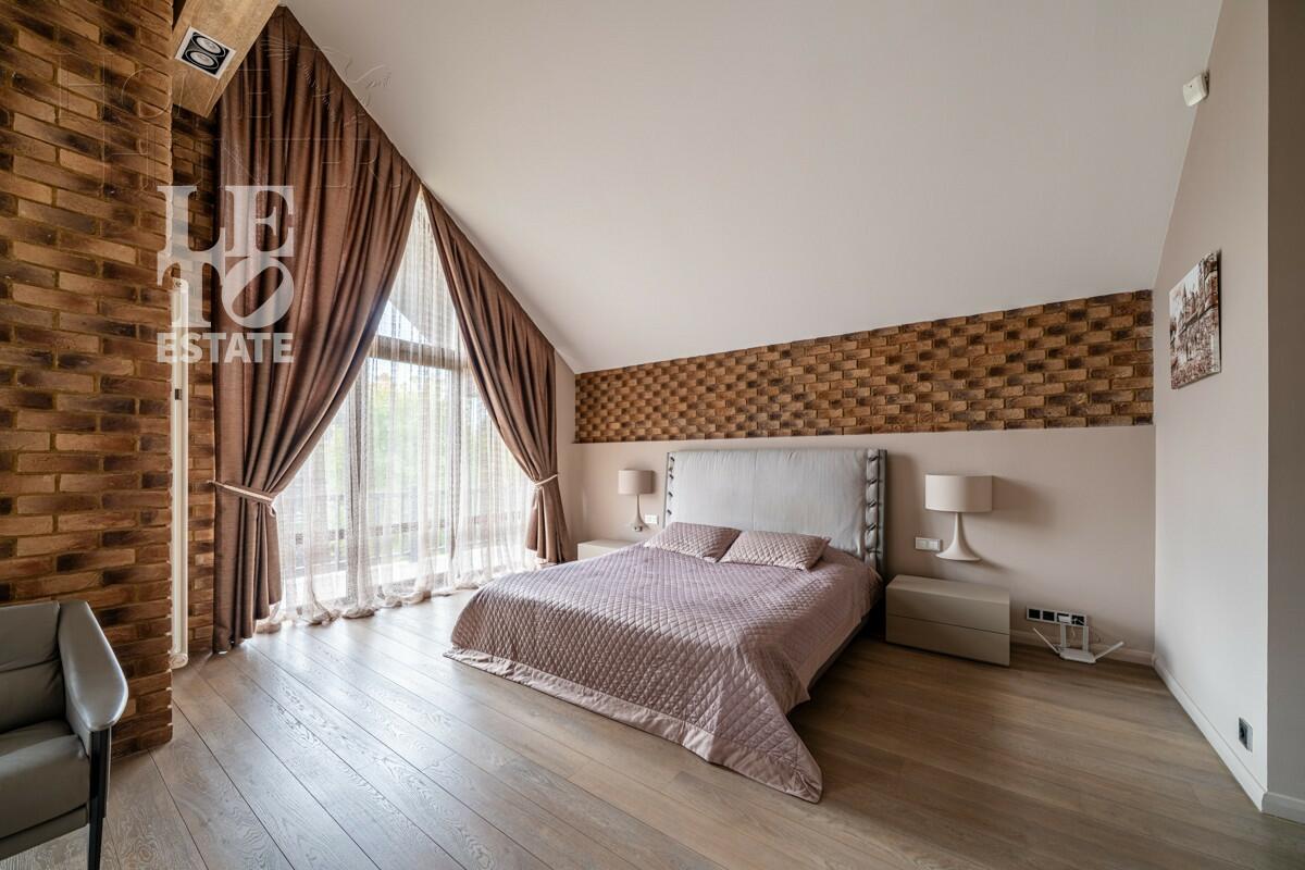 2-этажный коттедж 699 м² с отделкой