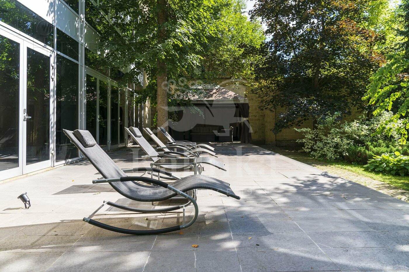 2-этажный коттедж 1 518 м² с отделкой