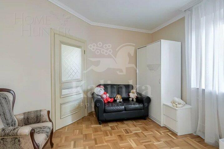 2-этажный коттедж 220 м² с отделкой