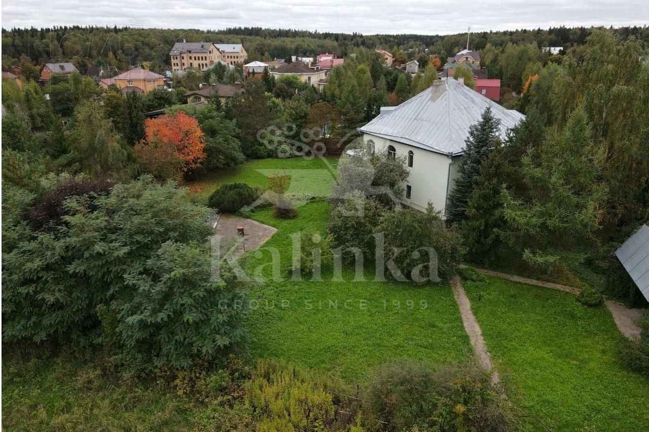 2-этажный коттедж 650 м² без отделки