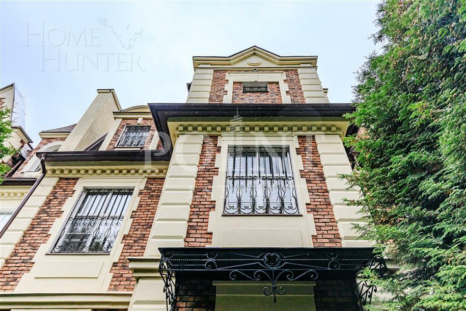 3-этажный таунхаус 293 м² с отделкой