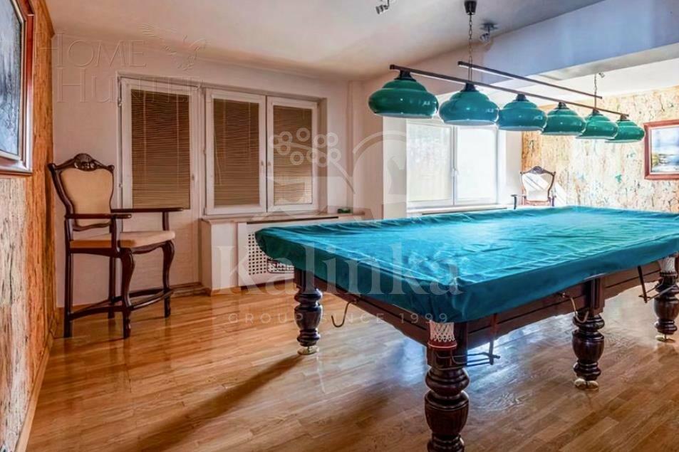 3-этажный коттедж 600 м² с отделкой