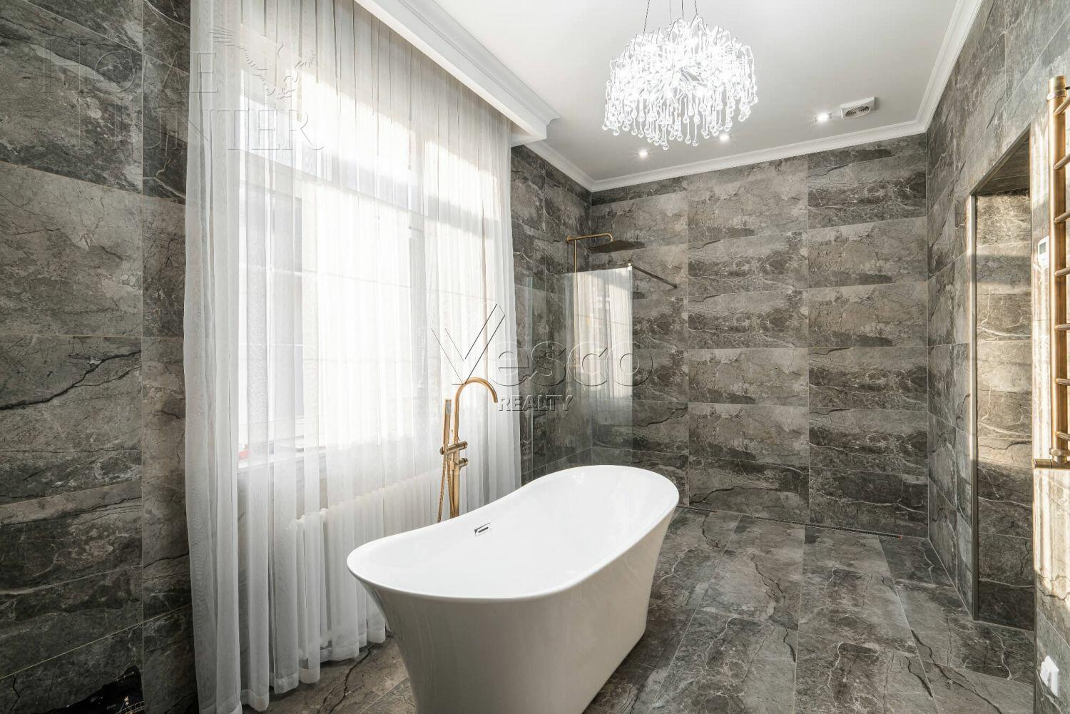 2-этажный коттедж 630 м² с отделкой