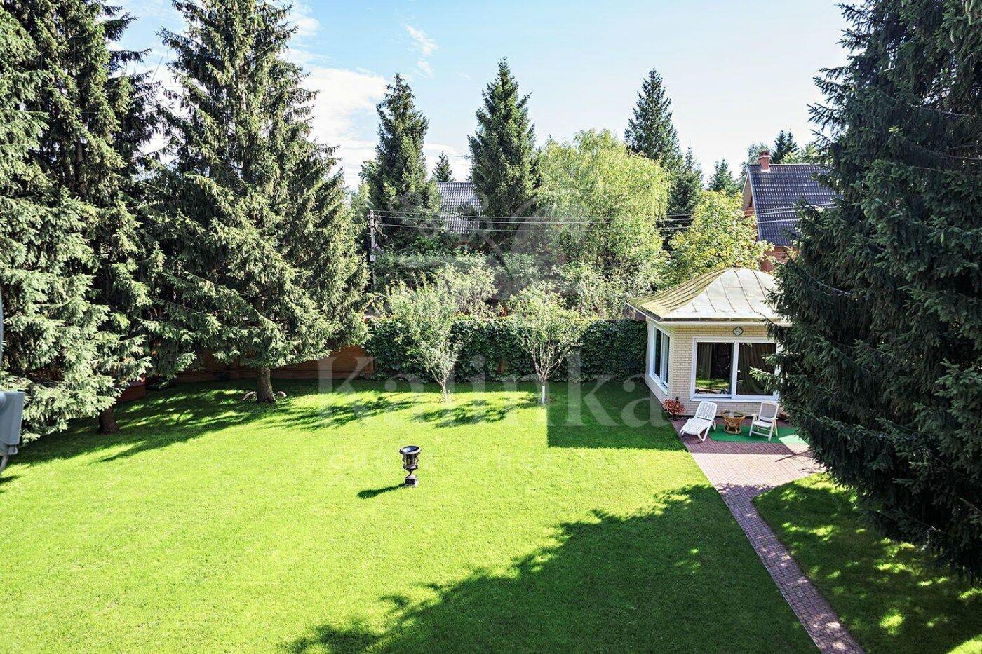 2-этажный коттедж 250 м² с отделкой