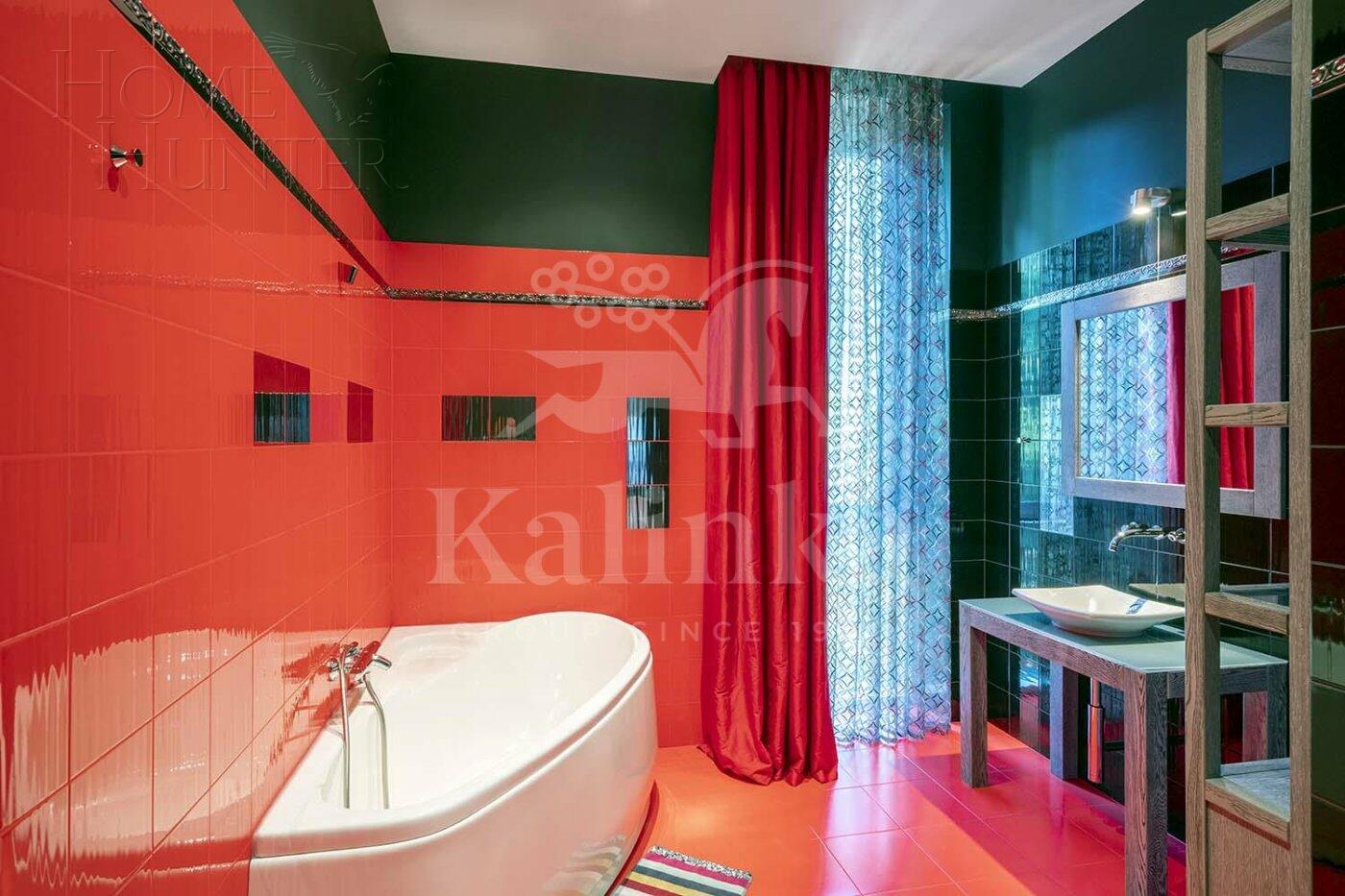 2-этажный коттедж 1 518 м² с отделкой