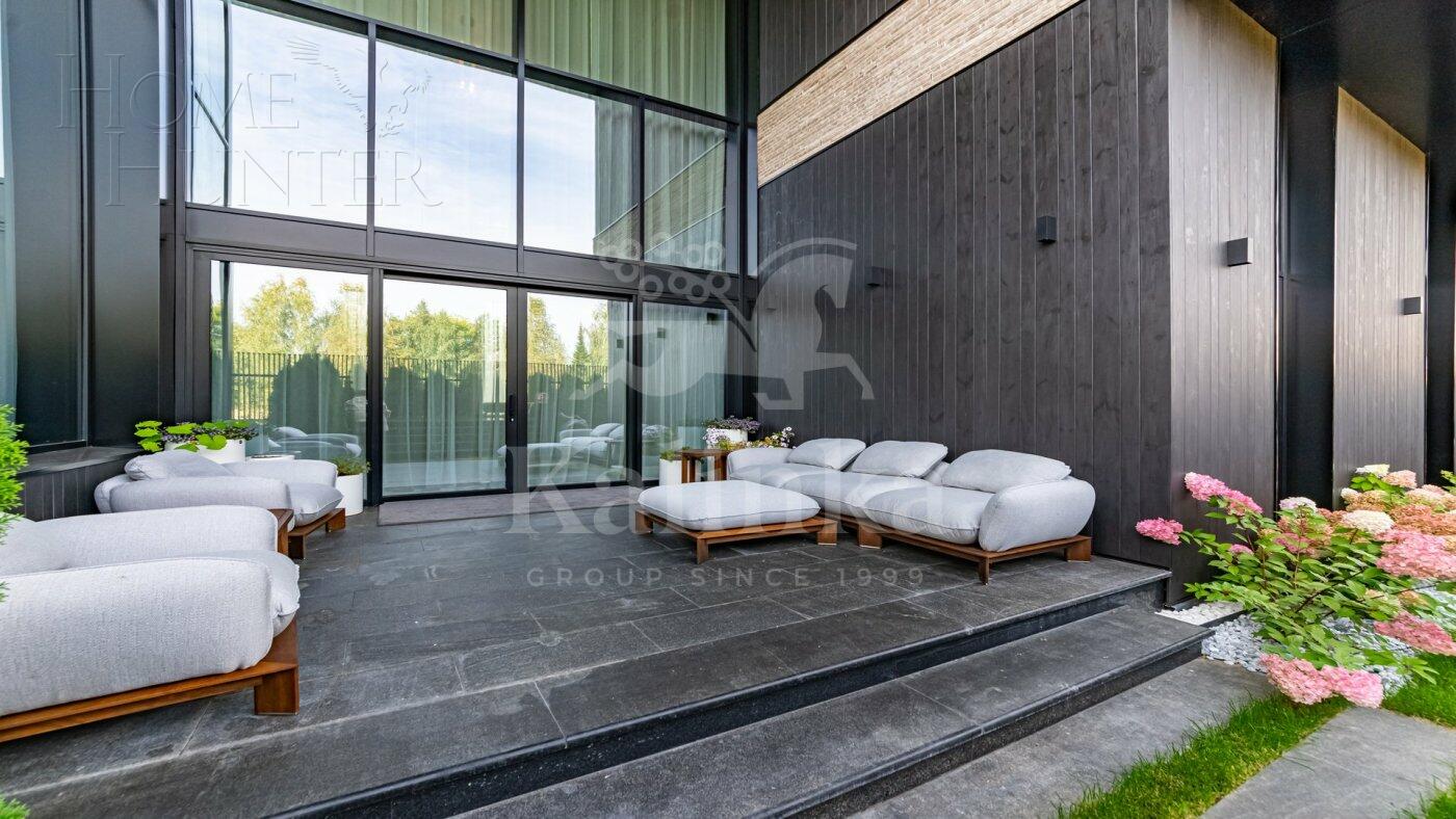 2-этажный коттедж 1 250 м² с отделкой