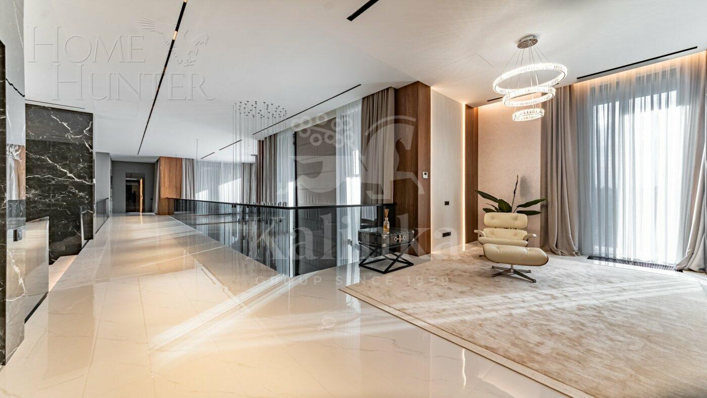 2-этажный коттедж 1 250 м² с отделкой