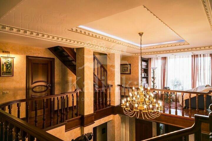 2-этажный коттедж 1 107 м² с отделкой