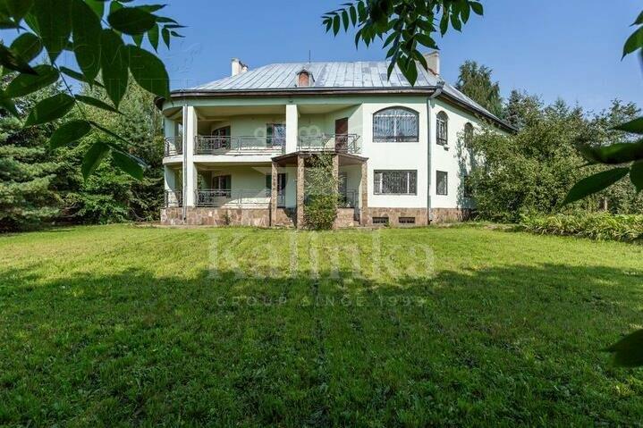 2-этажный коттедж 650 м² без отделки