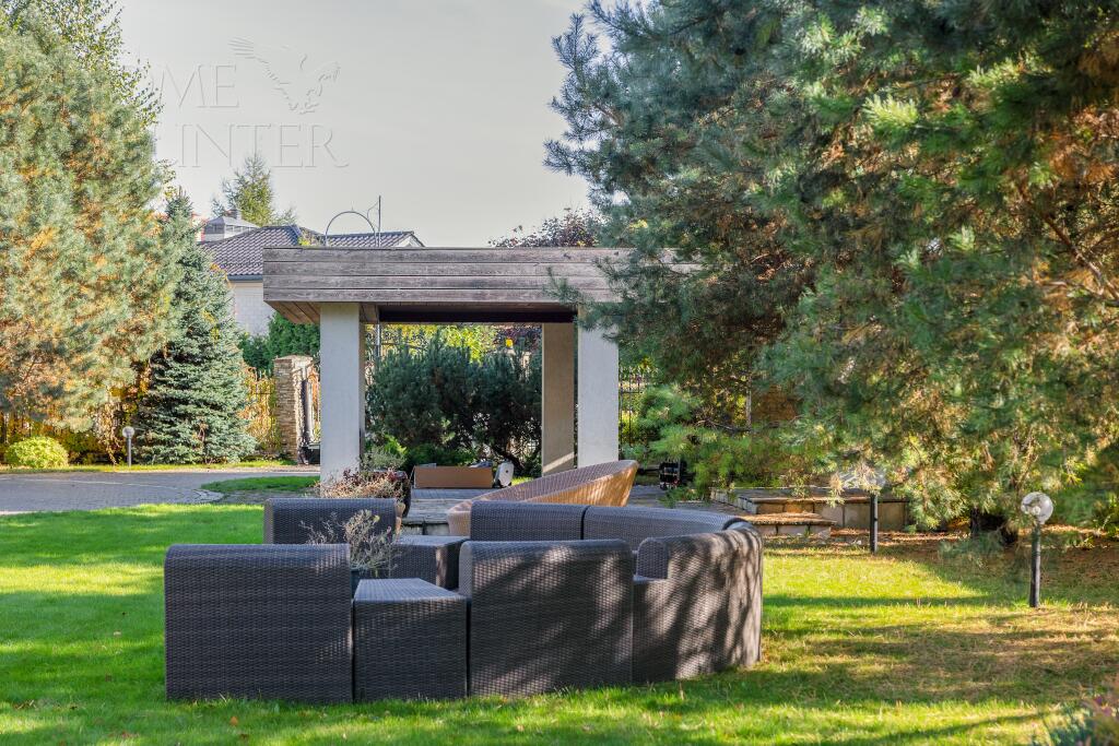 3-этажный коттедж 700 м² с отделкой