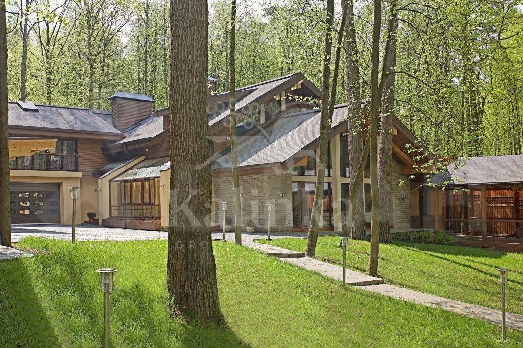 2-этажный коттедж 720 м² с отделкой