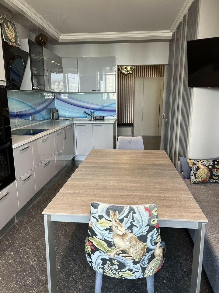 3-КОМН. КВАРТИРА С ОТДЕЛКОЙ 105 М² НА 14 ЭТАЖЕ