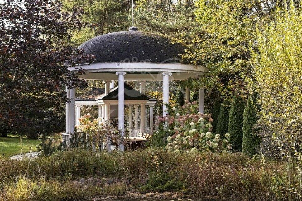 2-этажный коттедж 890 м² с отделкой