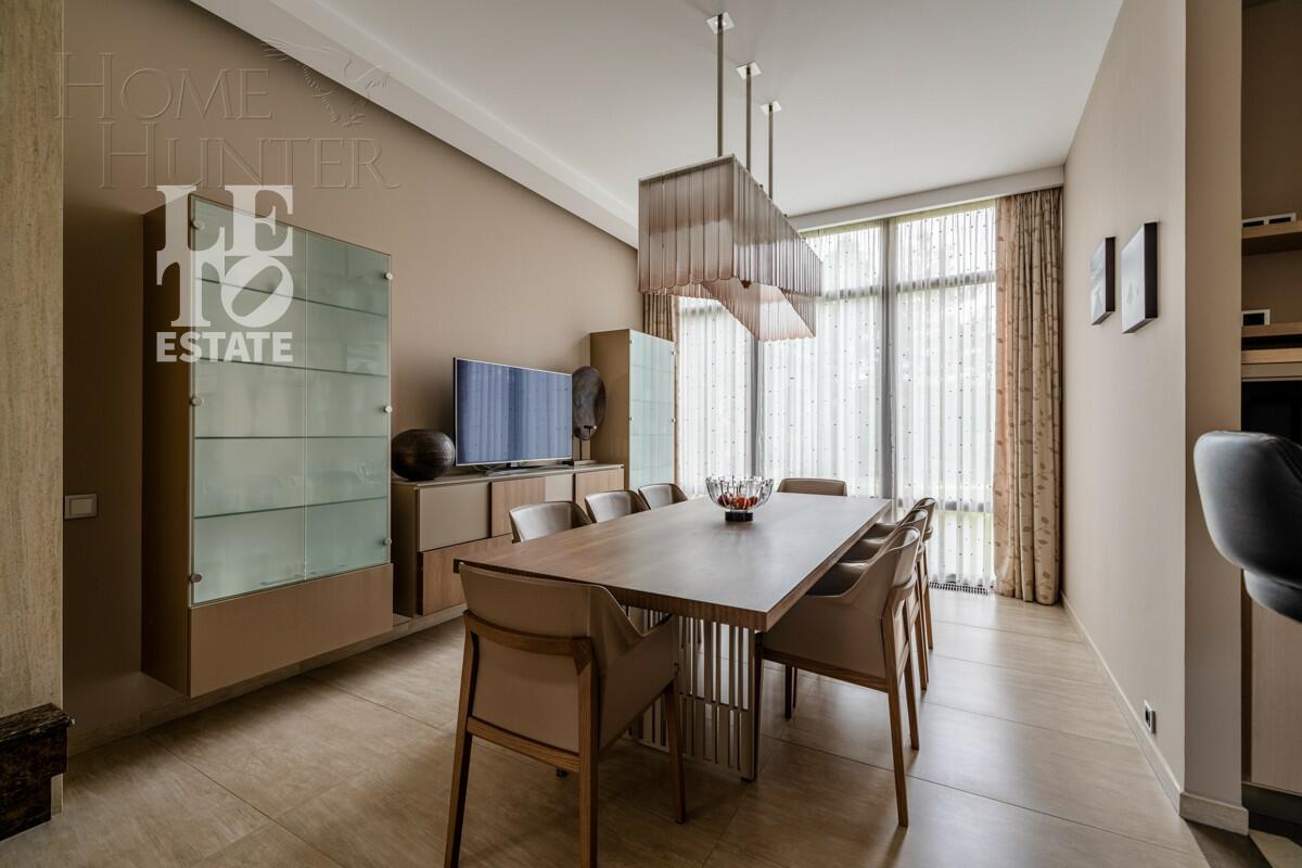 2-этажный коттедж 699 м² с отделкой