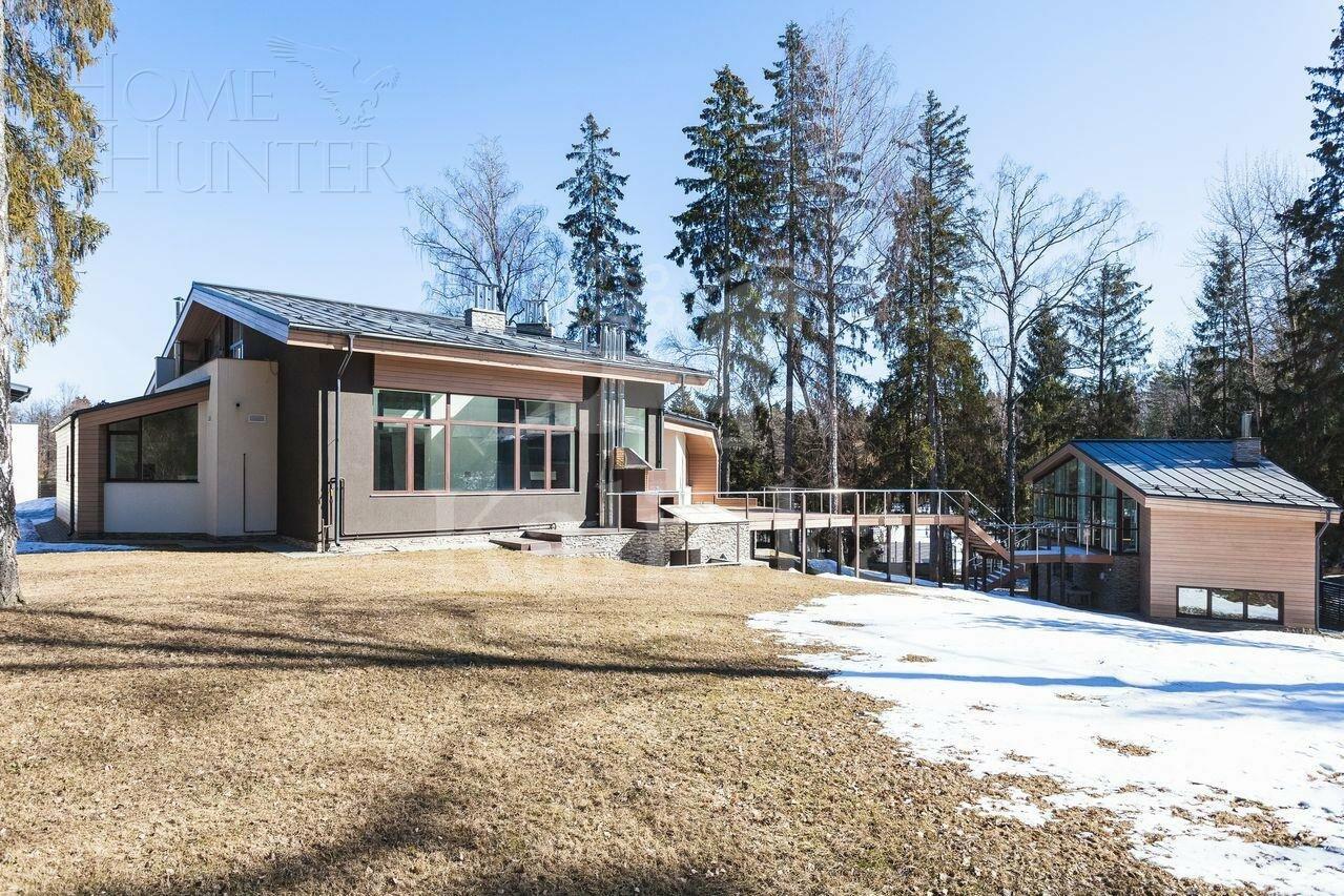 2-этажный коттедж 710 м² с отделкой