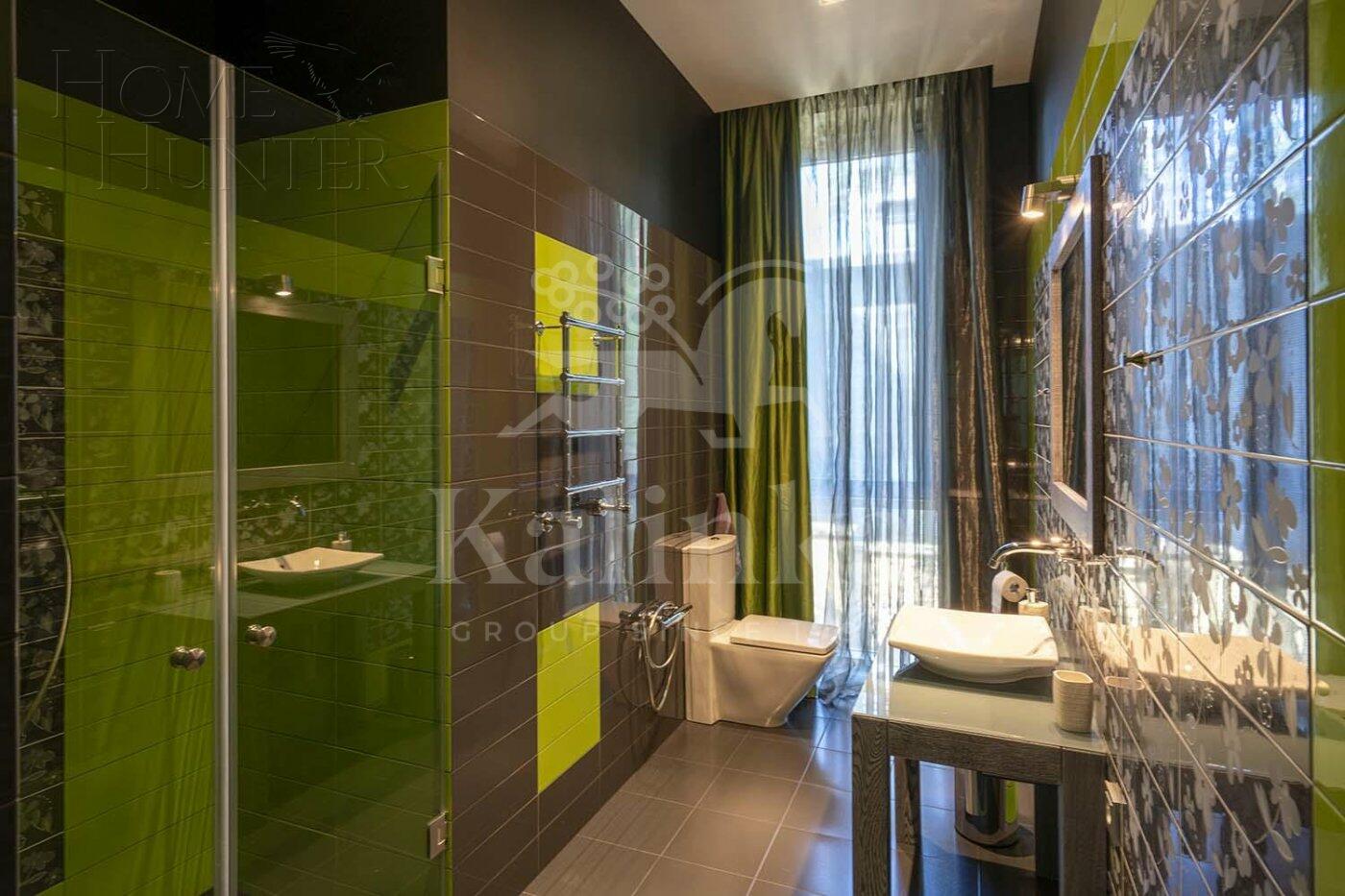 2-этажный коттедж 1 518 м² с отделкой