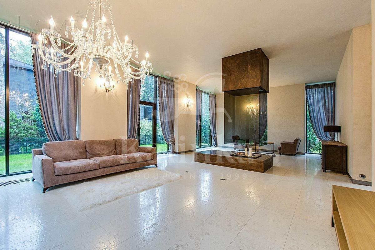 2-этажный коттедж 580 м² с отделкой