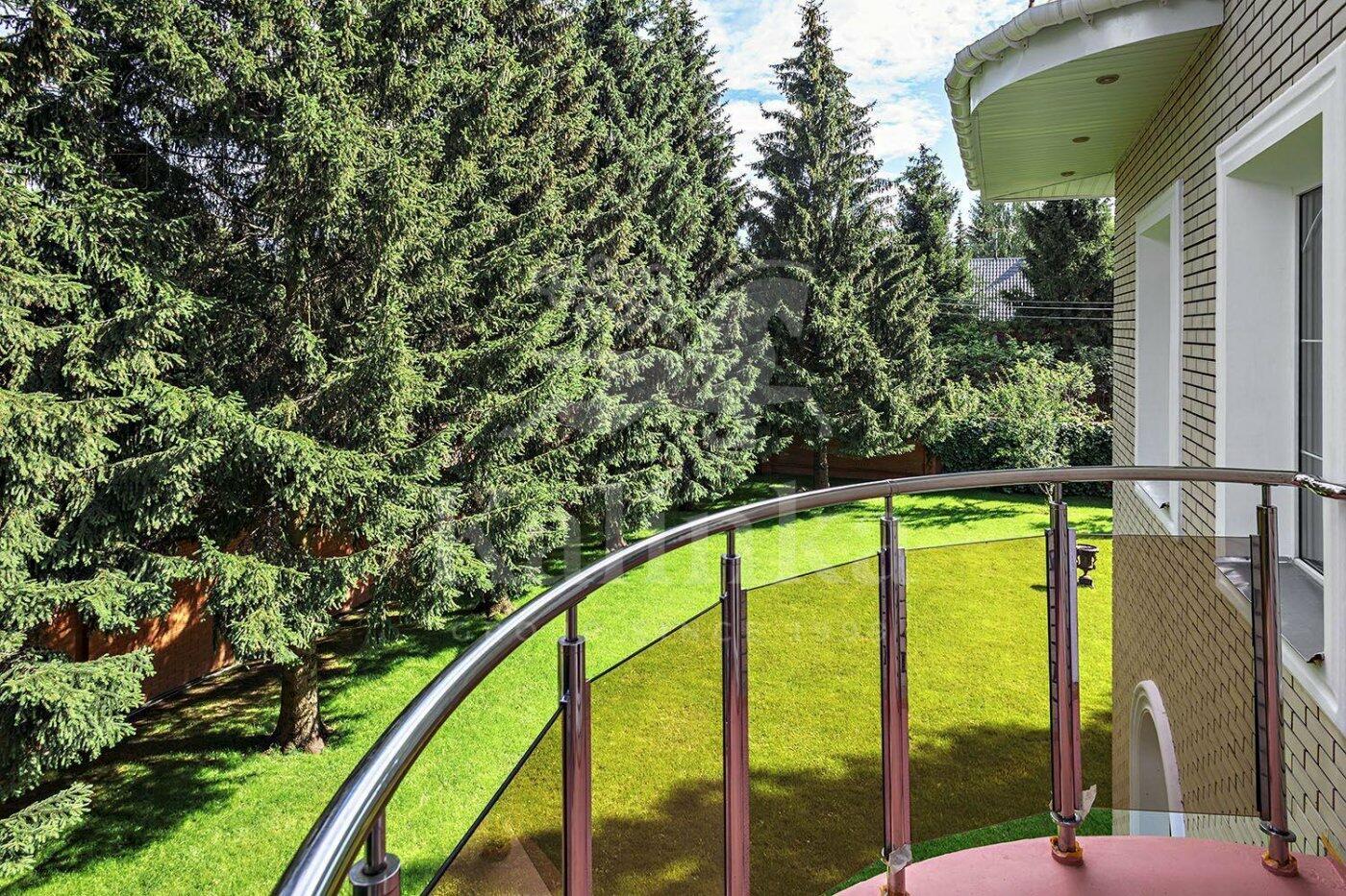 2-этажный коттедж 250 м² с отделкой