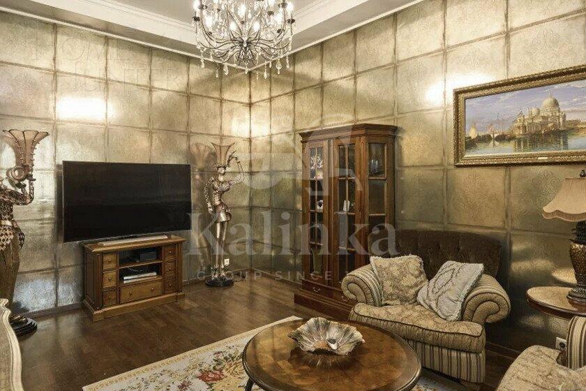 3-этажный таунхаус 250 м² с отделкой