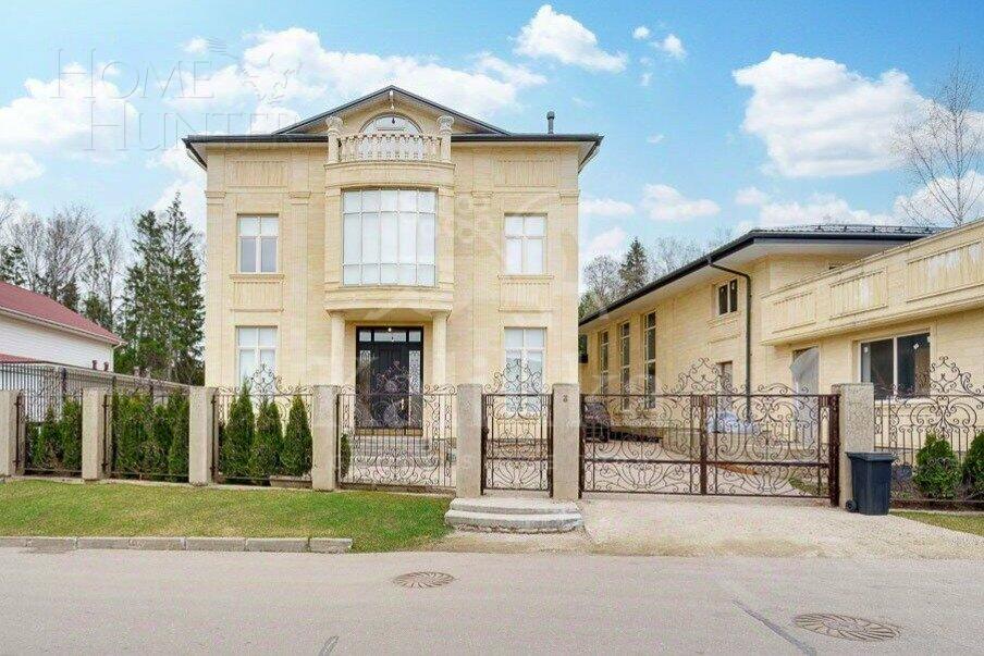 2-этажный коттедж 876 м² с отделкой