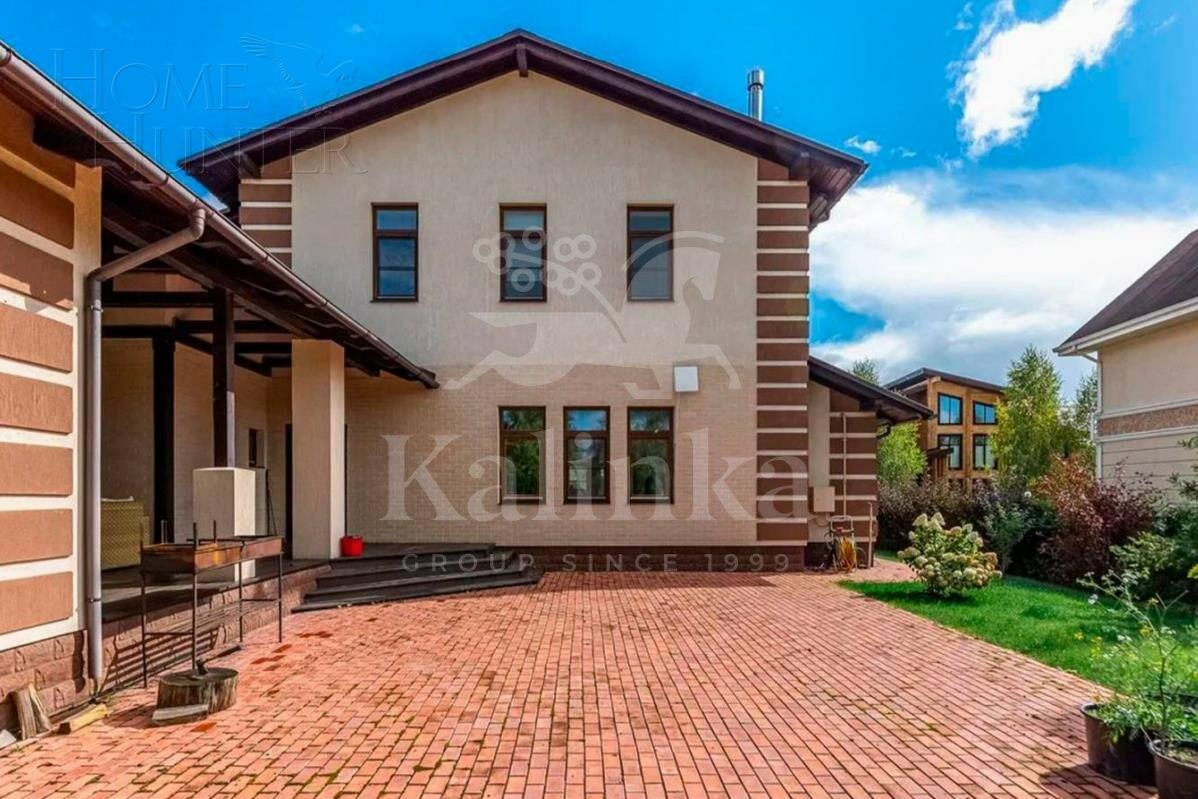 2-этажный коттедж 370 м² с отделкой